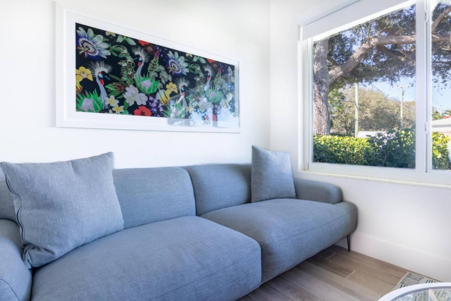 Stylish 2bed El Portal Appartement *