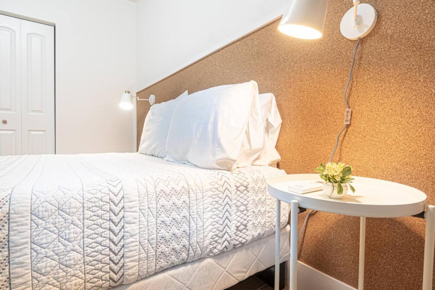 Stylish 2bed El Portal Appartement